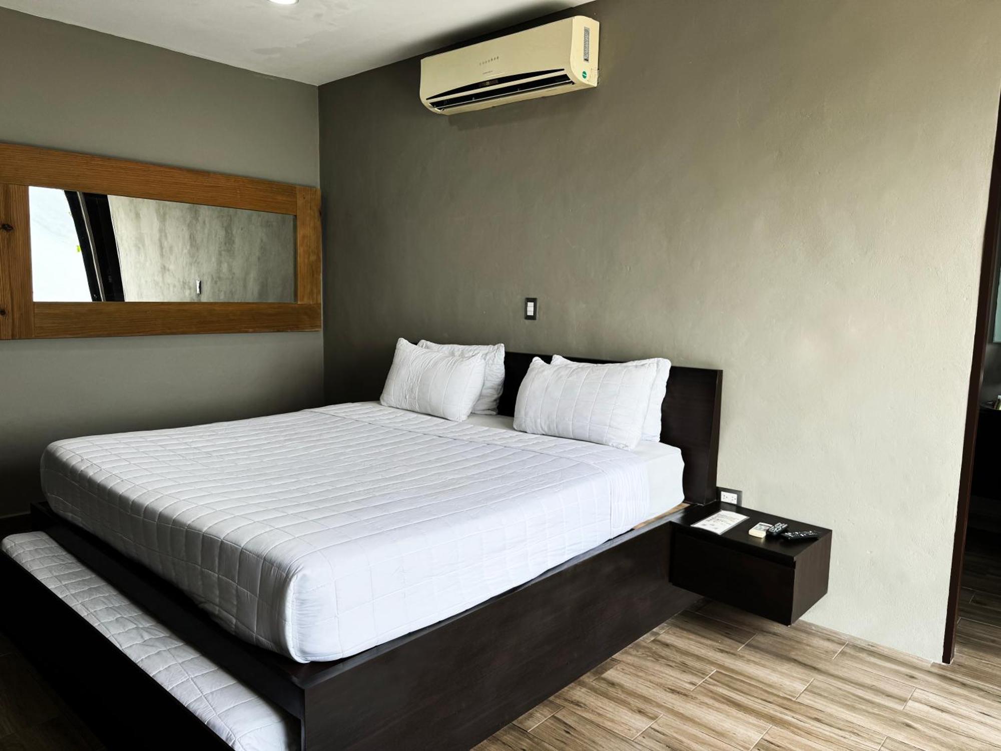Cardedeu Hotel Lago De Coatepeque El Congo Dış mekan fotoğraf